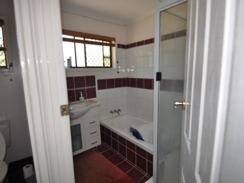 180 Jacaranda Avenue, Logan Central QLD 4114