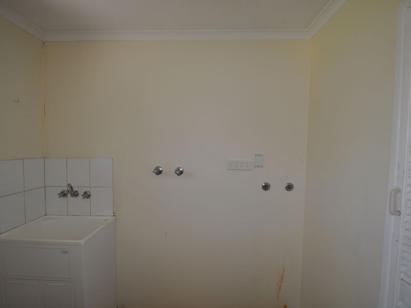 75 Mayes Avenue, Kingston QLD 4114