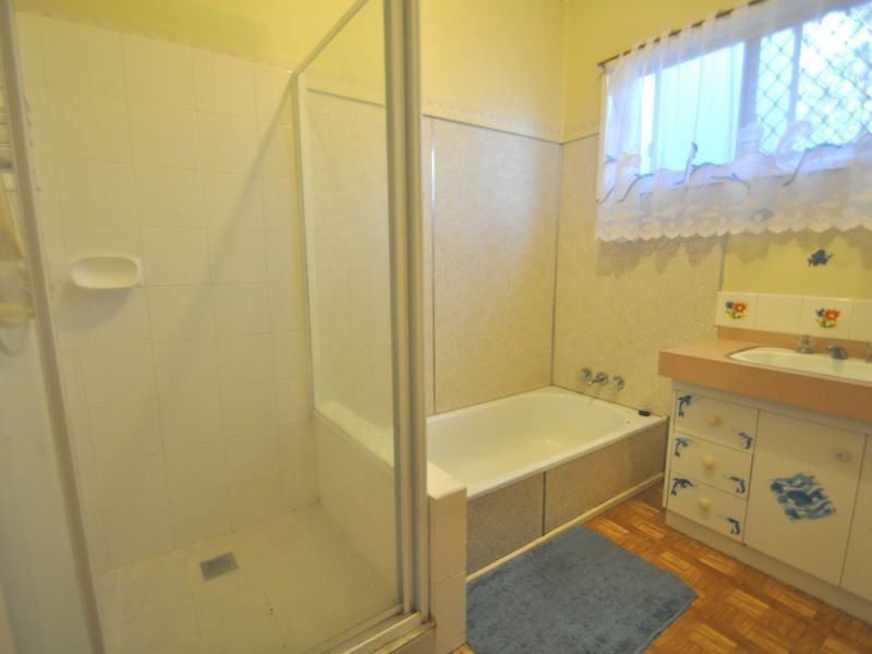 4 Stubbs Road, Woodridge QLD 4114