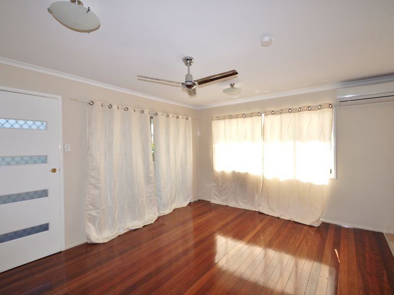 86 Aquarius Drive, Kingston QLD 4114