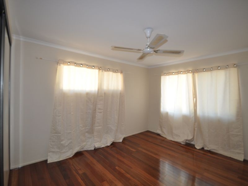 86 Aquarius Drive, Kingston QLD 4114