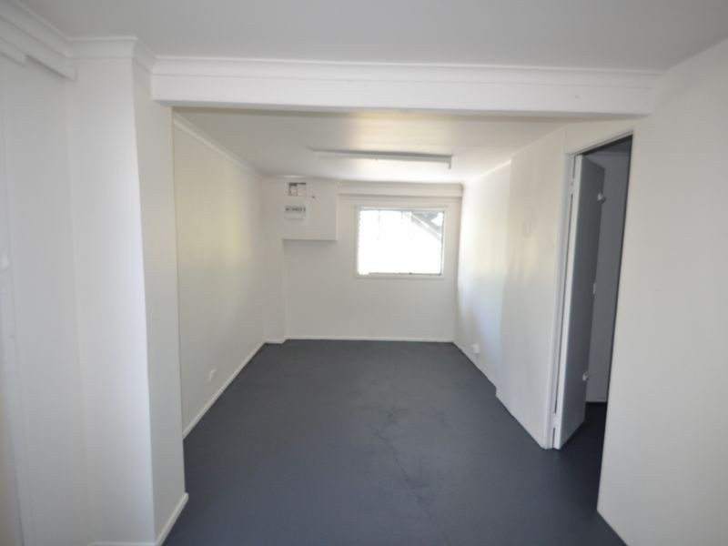 86 Aquarius Drive, Kingston QLD 4114