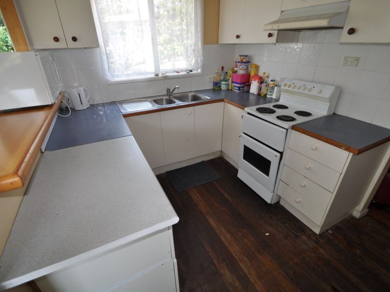 19 Karabil Street, Kingston QLD 4114