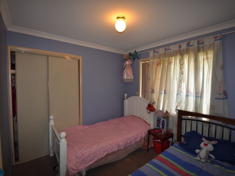 22 Paddies Crescent, Crestmead QLD 4132