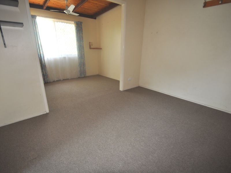 4 Stubbs Road, Woodridge QLD 4114