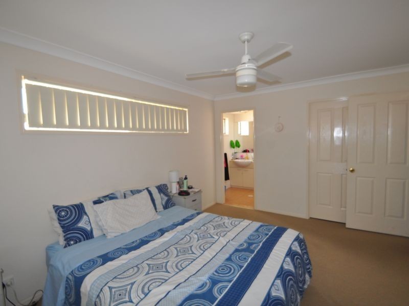 27 Geaney Bvd, Crestmead QLD 4132