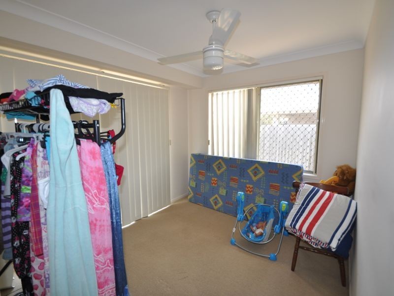 27 Geaney Bvd, Crestmead QLD 4132