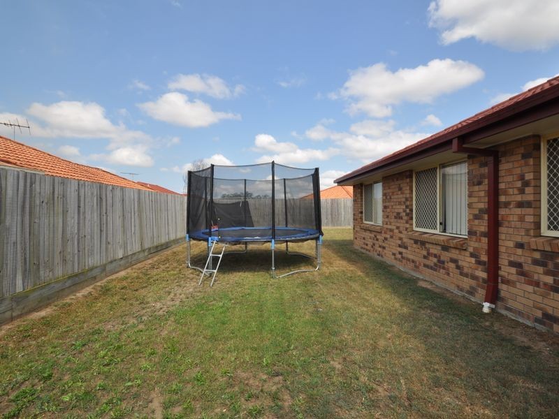 27 Geaney Bvd, Crestmead QLD 4132