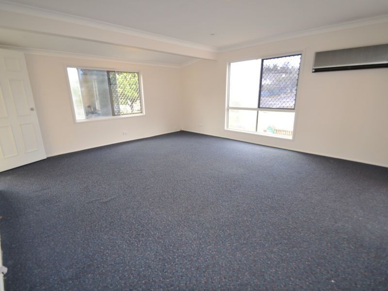 7 Macquarie Street, Woodridge QLD 4114