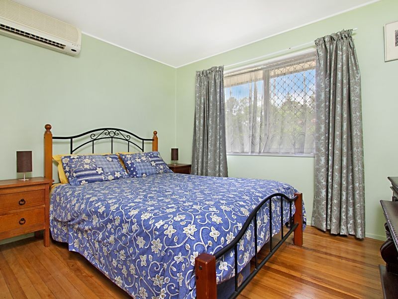 15 Orana Street, Kingston QLD 4114