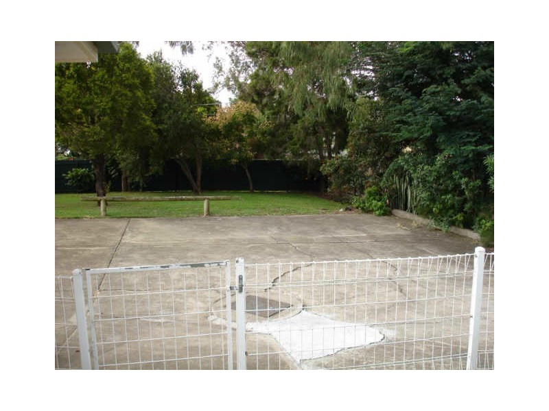 11/33 Clare Road, Kingston QLD 4114