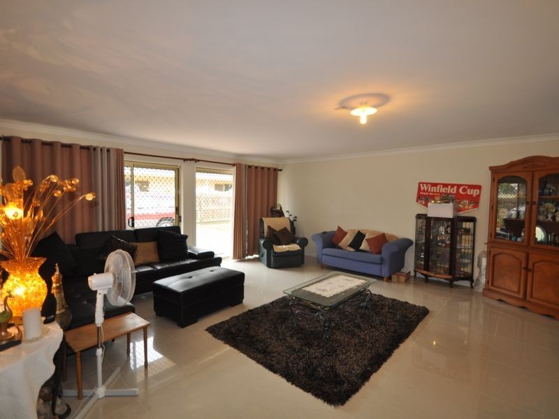47 Spruce Street, Loganlea QLD 4131
