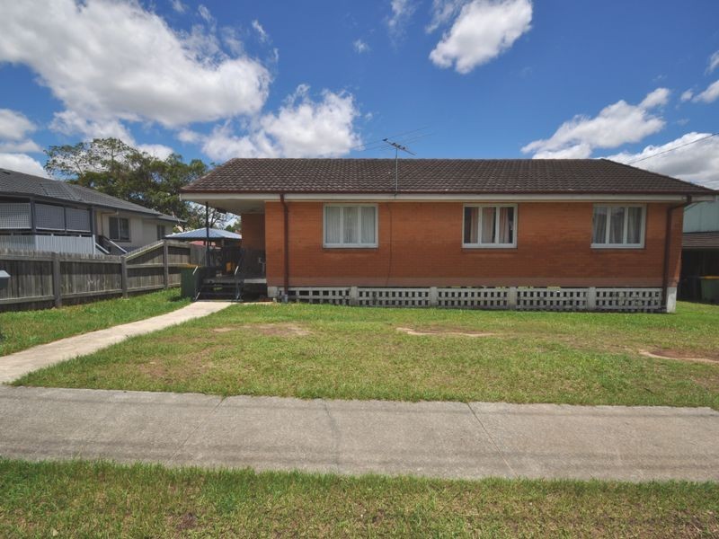 11 Kolonga Street, Woodridge QLD 4114