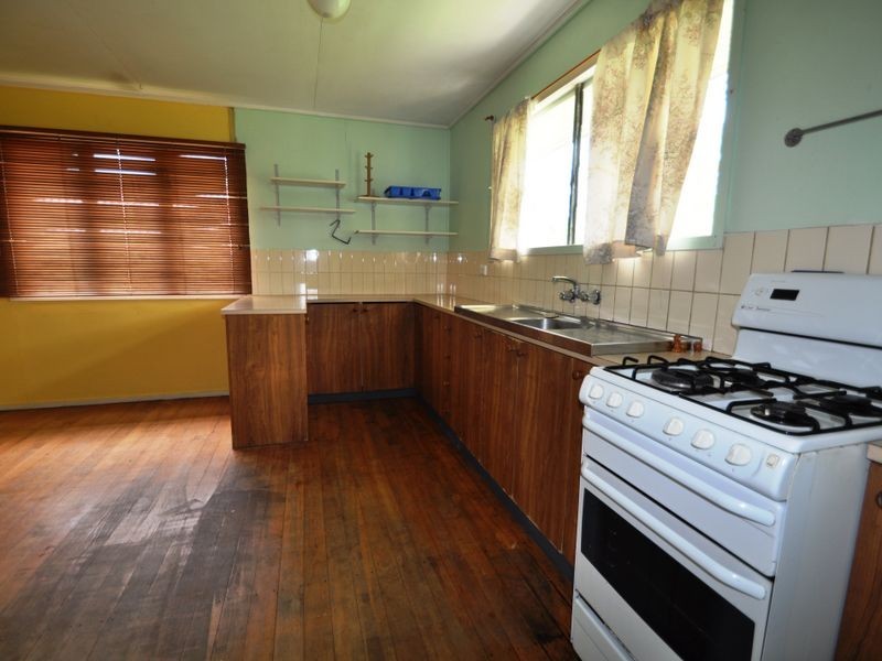 9 Frederick Street, Woodridge QLD 4114