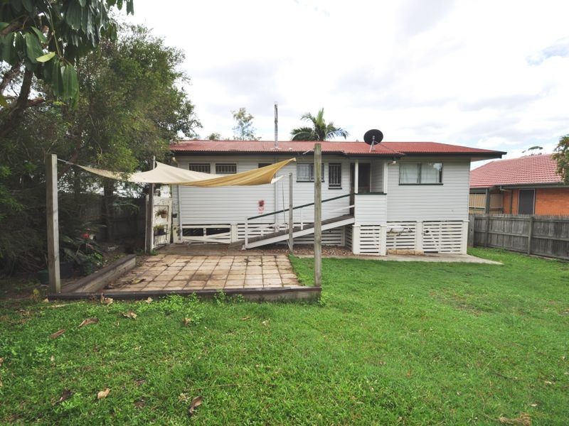 9 Frederick Street, Woodridge QLD 4114