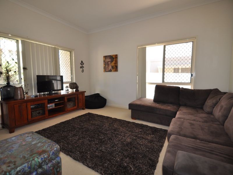 14 Yarraman Chase, Waterford QLD 4133