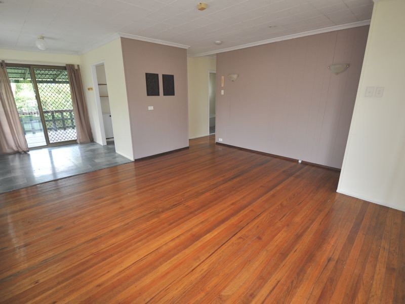 7 Kelvin Street, Woodridge QLD 4114