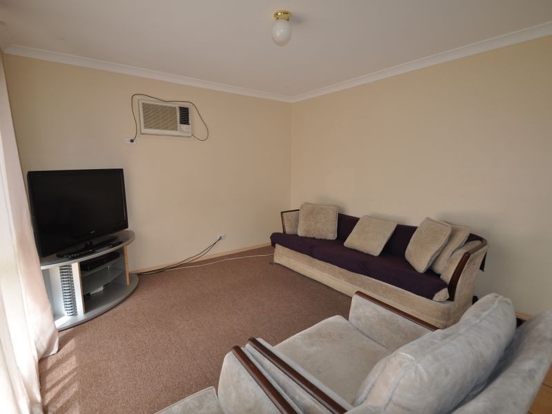 10 Pidgeon Blvd, Crestmead QLD 4132