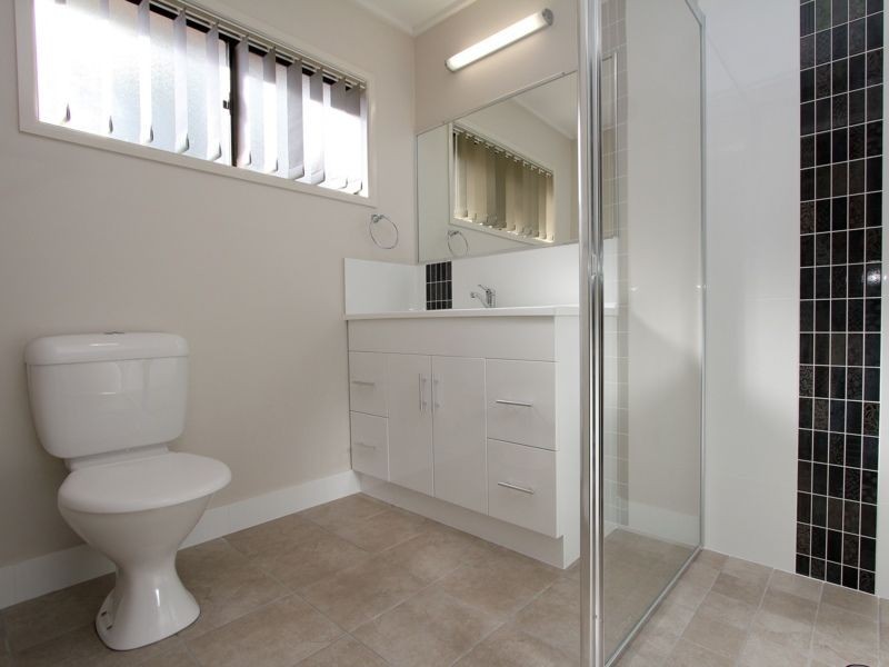 9 Greyash Street, Kingston QLD 4114