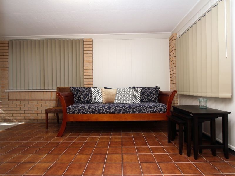 9 Greyash Street, Kingston QLD 4114