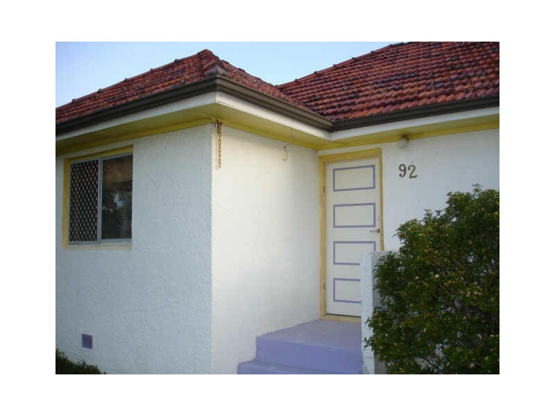 92 Railway Pde, Woodridge QLD 4114