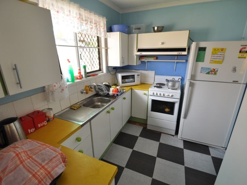 56 Aquarius Drive, Kingston QLD 4114