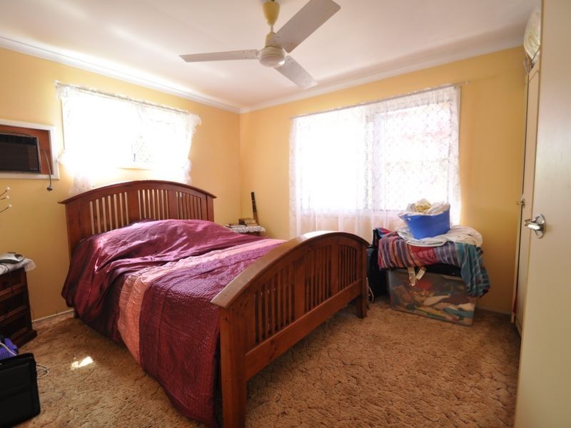 56 Aquarius Drive, Kingston QLD 4114