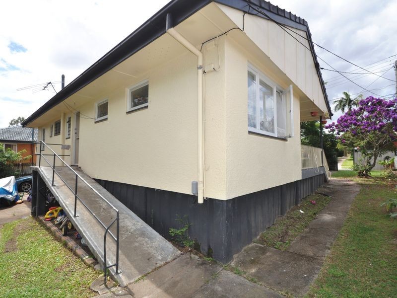 7 Avoca Street, Woodridge QLD 4114