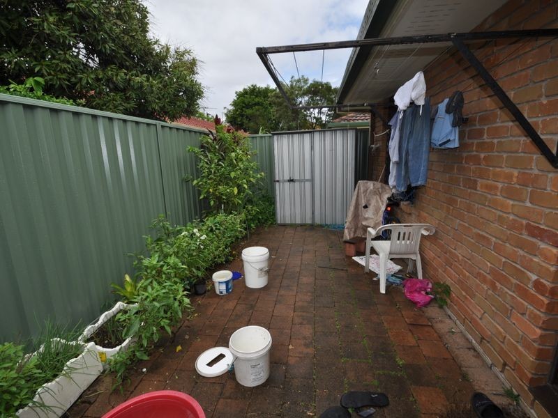 8/33 Clare Road, Kingston QLD 4114