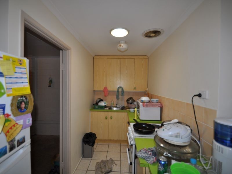 8/33 Clare Road, Kingston QLD 4114