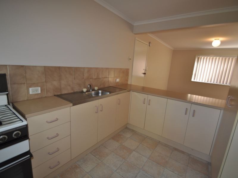 4/111 Kingston Road, Woodridge QLD 4114