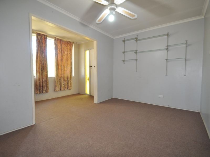 36 Maple Street, Kingston QLD 4114