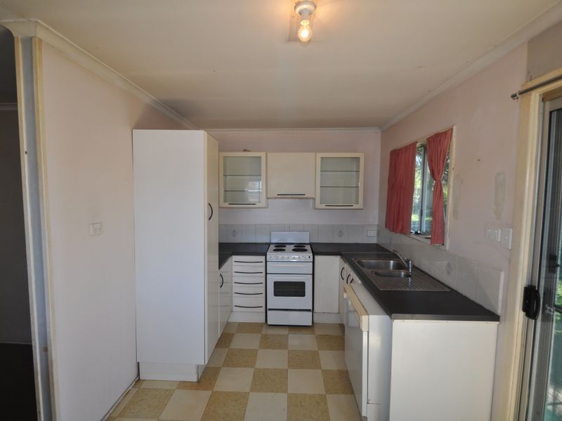 36 Maple Street, Kingston QLD 4114