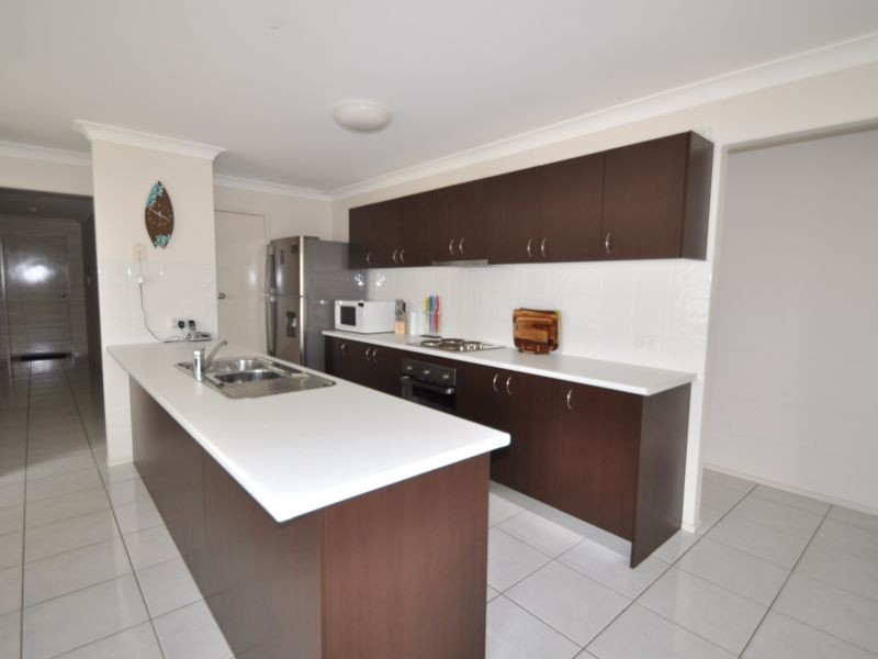 25 Serenity Court, Crestmead QLD 4132