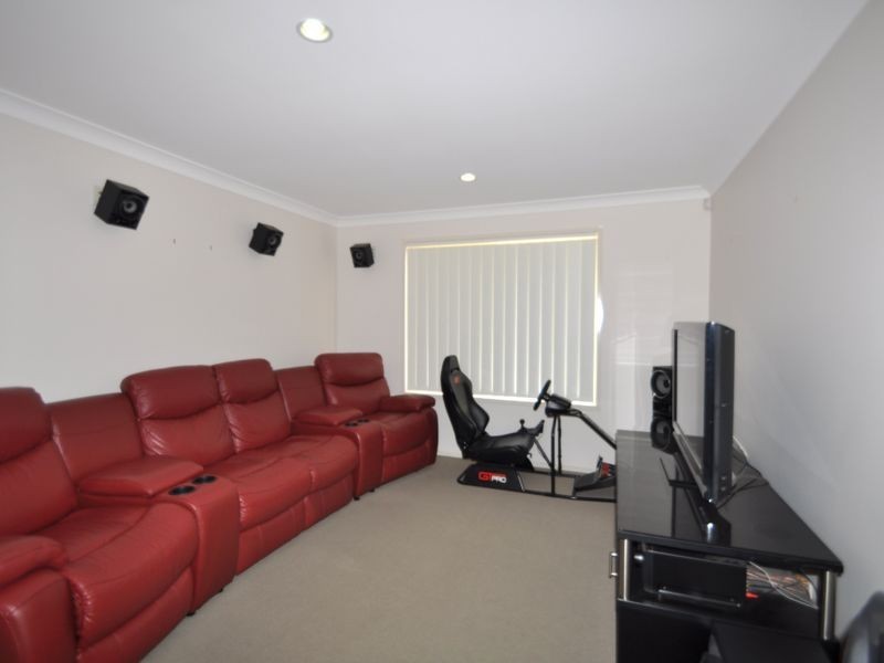 25 Serenity Court, Crestmead QLD 4132