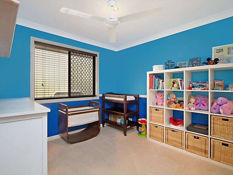 73 Trulson Drive, Crestmead QLD 4132