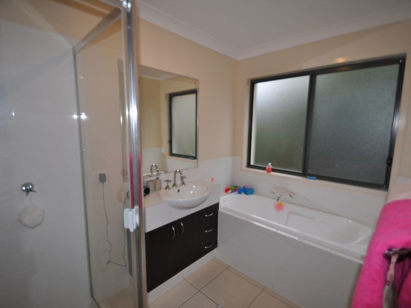 1 Yarraman Chase, Waterford QLD 4133