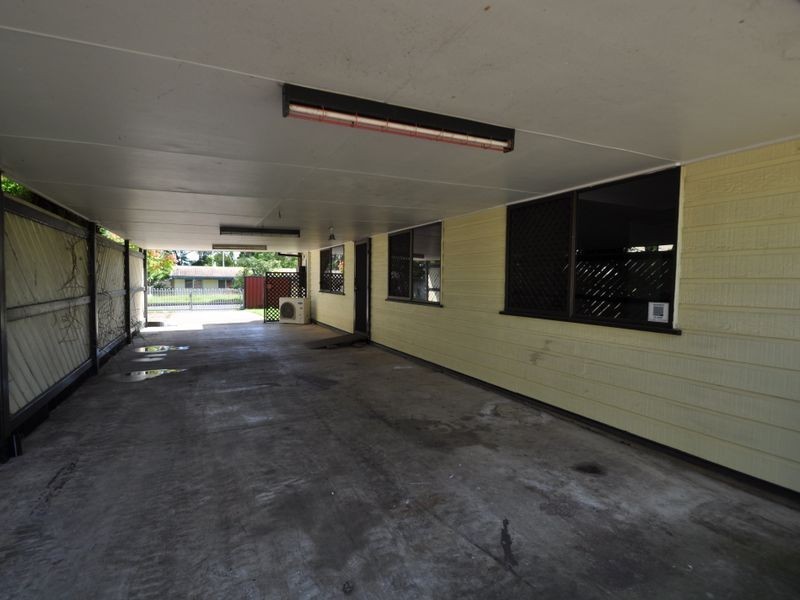 65 Aquarius Drive, Kingston QLD 4114