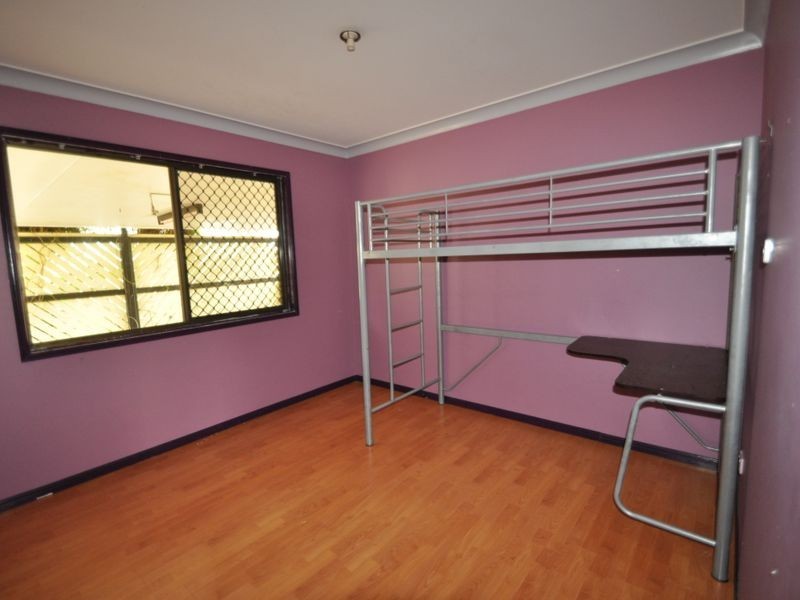 65 Aquarius Drive, Kingston QLD 4114