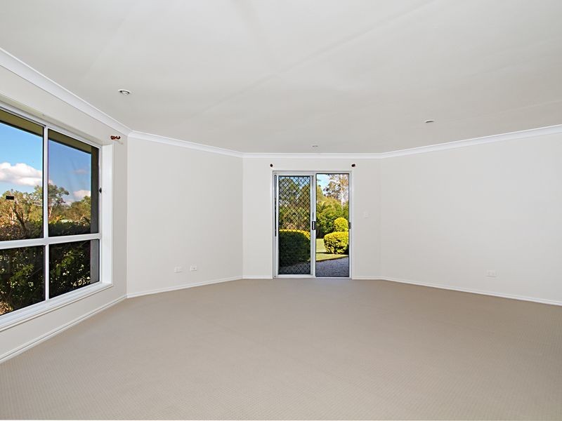 8 Persea Street, Forestdale QLD 4118