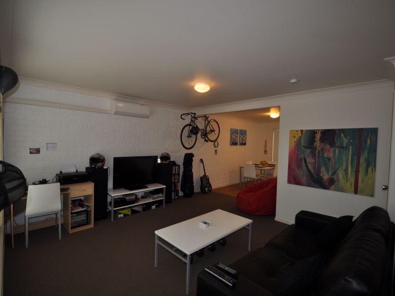 2/128 Smith Road, Woodridge QLD 4114