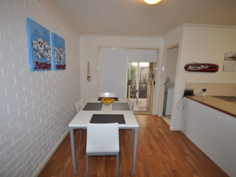 2/128 Smith Road, Woodridge QLD 4114