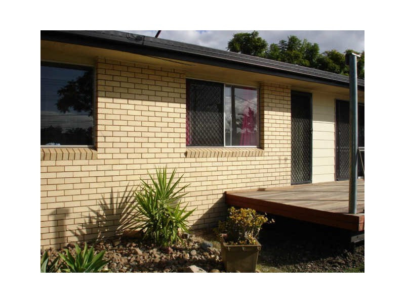 143 Jacaranda Avenue, Kingston QLD 4114