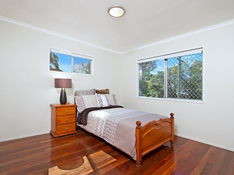 16 Clara Street, Logan Central QLD 4114