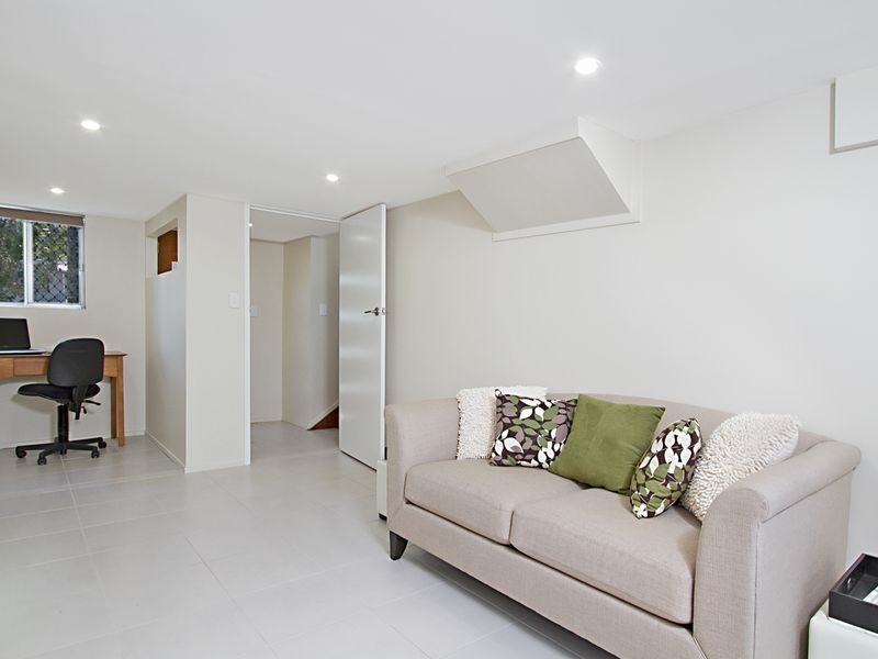 16 Clara Street, Logan Central QLD 4114