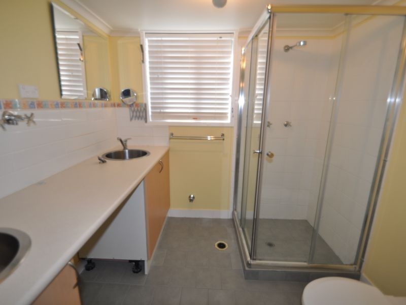 2/41 Defiance Road, Woodridge QLD 4114