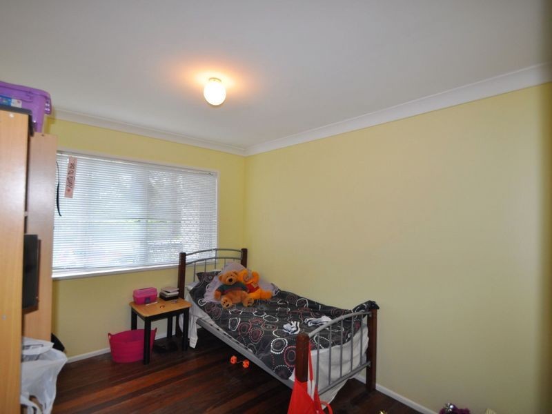 8 Poppy Street, Kingston QLD 4114
