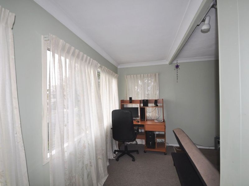 8 Poppy Street, Kingston QLD 4114