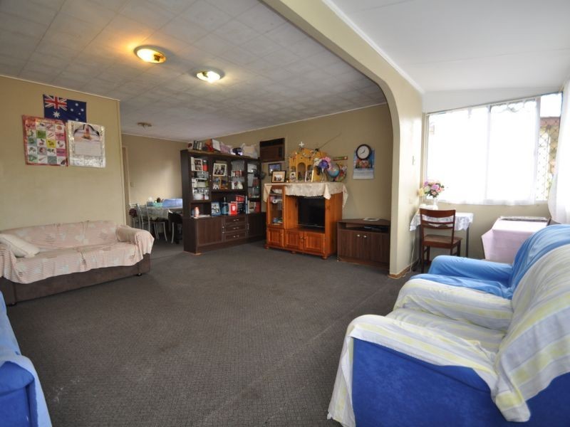 7 Walter Street, Logan Central QLD 4114