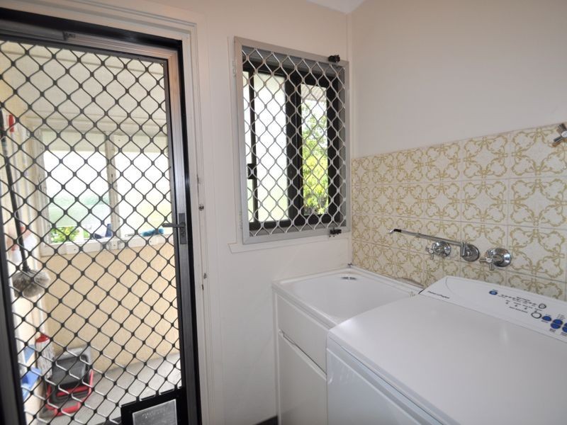 15 Baringa Avenue, Logan Central QLD 4114